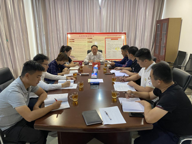 保勢頭、防風(fēng)險、穩(wěn)發(fā)展 從更高層次、長遠角度去謀劃部署 ---弘義集團黨委書記、董事長張秀峰一行 到悅弘公司檢查指導(dǎo)工作